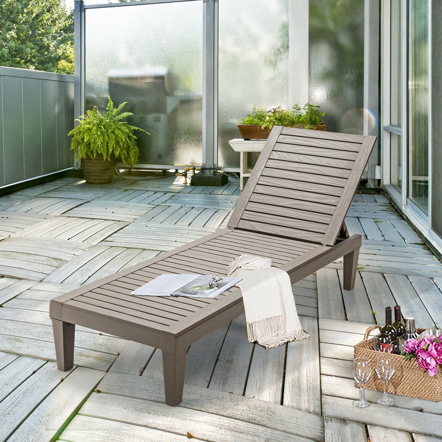 Adjustable Recliner Lounger Beach-Brown