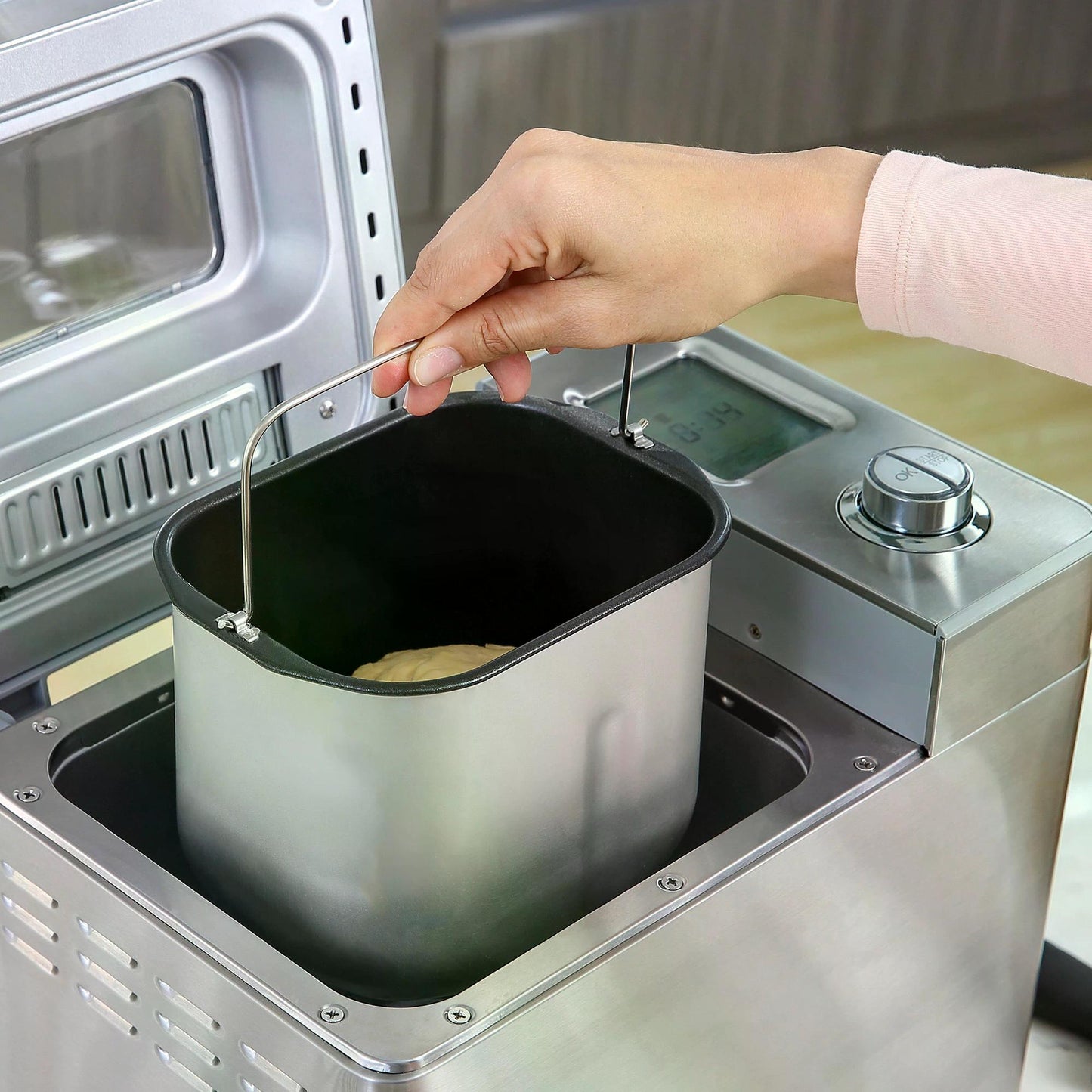 HOMCOM 25 in 1 Bread Machine 0.9 KG Capacity Programmable Stainless Steel Dough Maker with Auto Fruit Nut Dispenser Nonstick Pan 3 Loaf Sizes, 550W