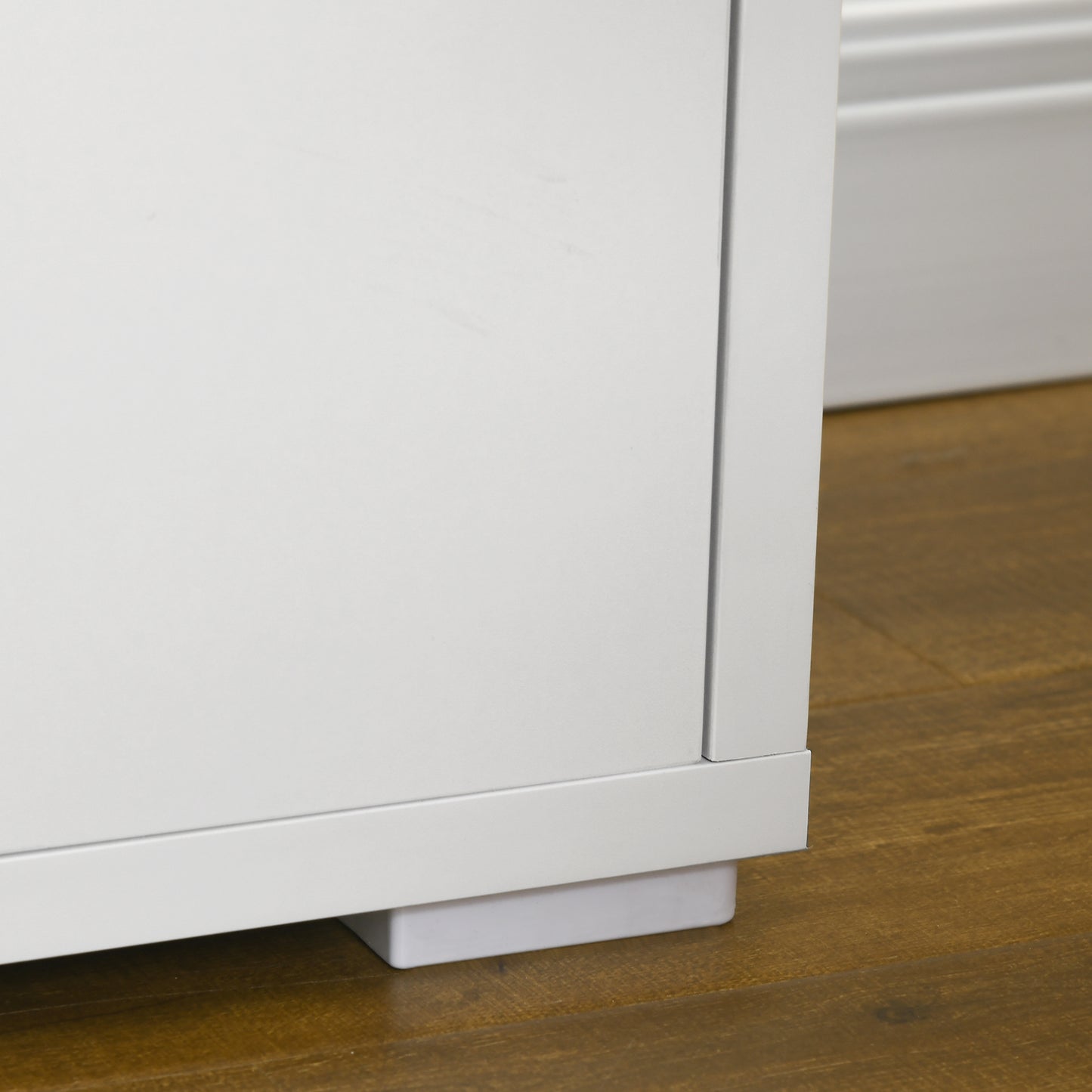 HOMCOM Modern TV Stand, 140cm Modern TV Unit with 2 Cupboards for TVs up to 65 Inches, Wood Entertainment Unit for Living Room, White