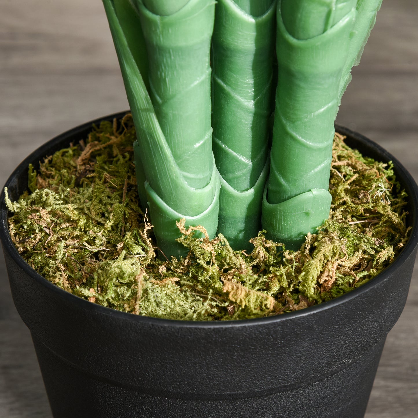 outsunny-125cm-4ft-artificial-palm-plant-decorative-tree-with-18-leaves-nursery-pot-fake-plastic-indoor-outdoor-home-office-decor-green