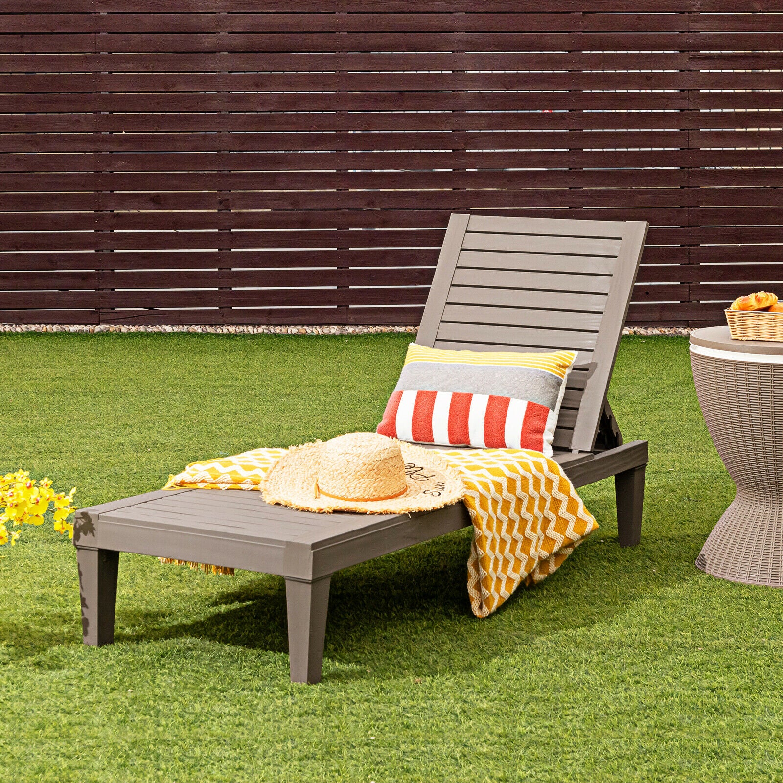 Adjustable Recliner Lounger Beach-Brown