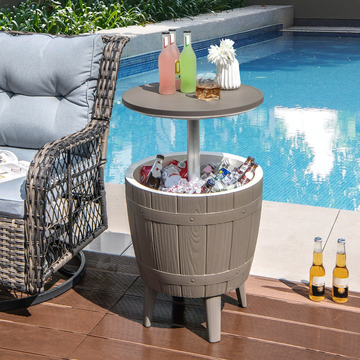 Outdoor Cooler Side Table with Telescopic Tabletop for Beer &amp; Wine-Brown