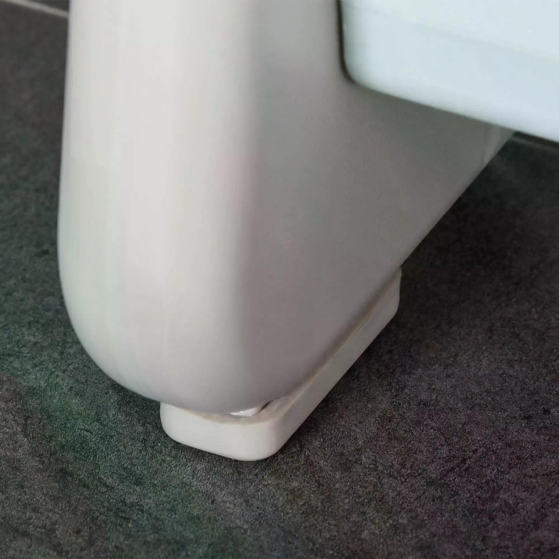 HOMCOM Two Step Stool for Kids Toddlers Ladder or Toilet Potty Training Bathroom Sink Bedroom Kitchen Helper with Non-slip Handle and Feet Pad