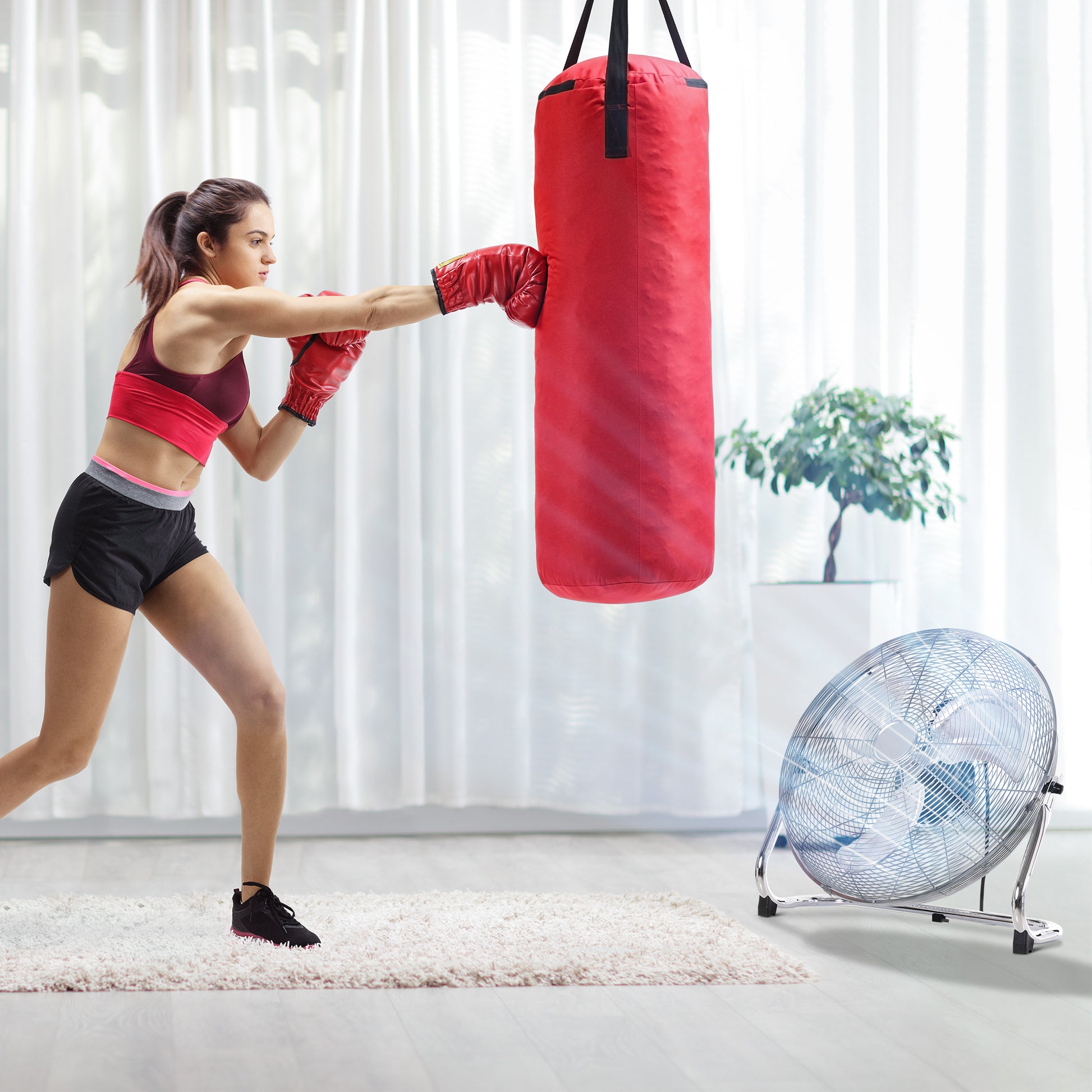 HOMCOM 20" Chrome Metal Floor Standing Fan with Tilting, High Velocity, 3 Speed, Portable Gym Fan for Home Office, Silver