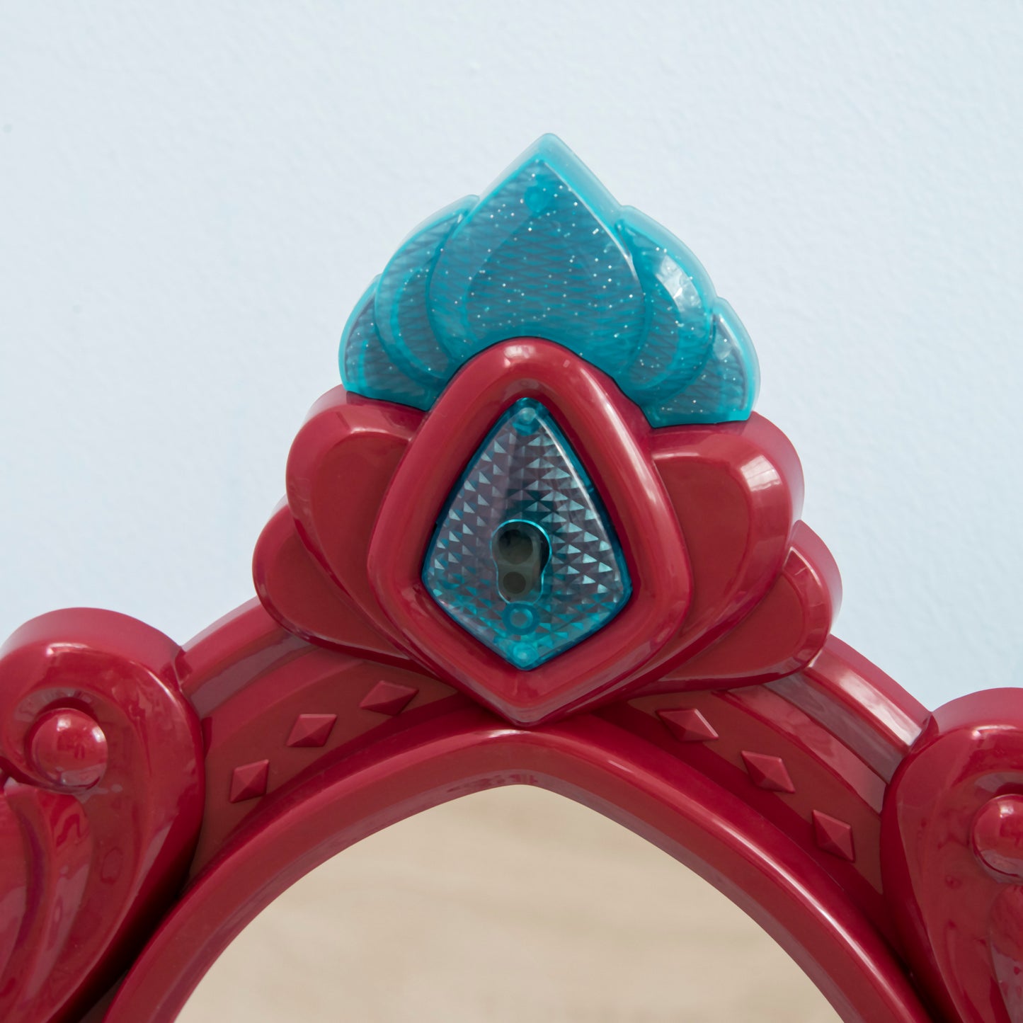 HOMCOM 31 PCS Kids Dressing Table Set with Magic Princess Mirror, Musical Pretend Toy W/ Beauty Kit Mirror Light & Music, for 3-6 Years Old Blue+Pink