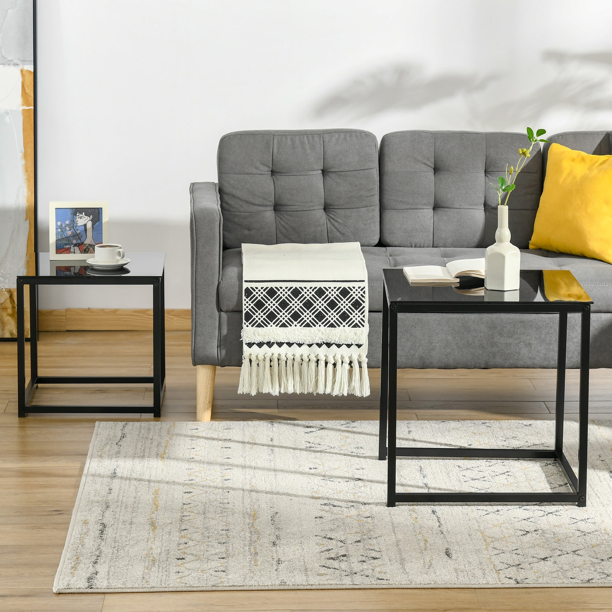 HOMCOM Nest of 2 Side Tables, Set of Modern Bedside Tables with Tempered Glass Desktop for Living Room, Bedroom, Office, Black