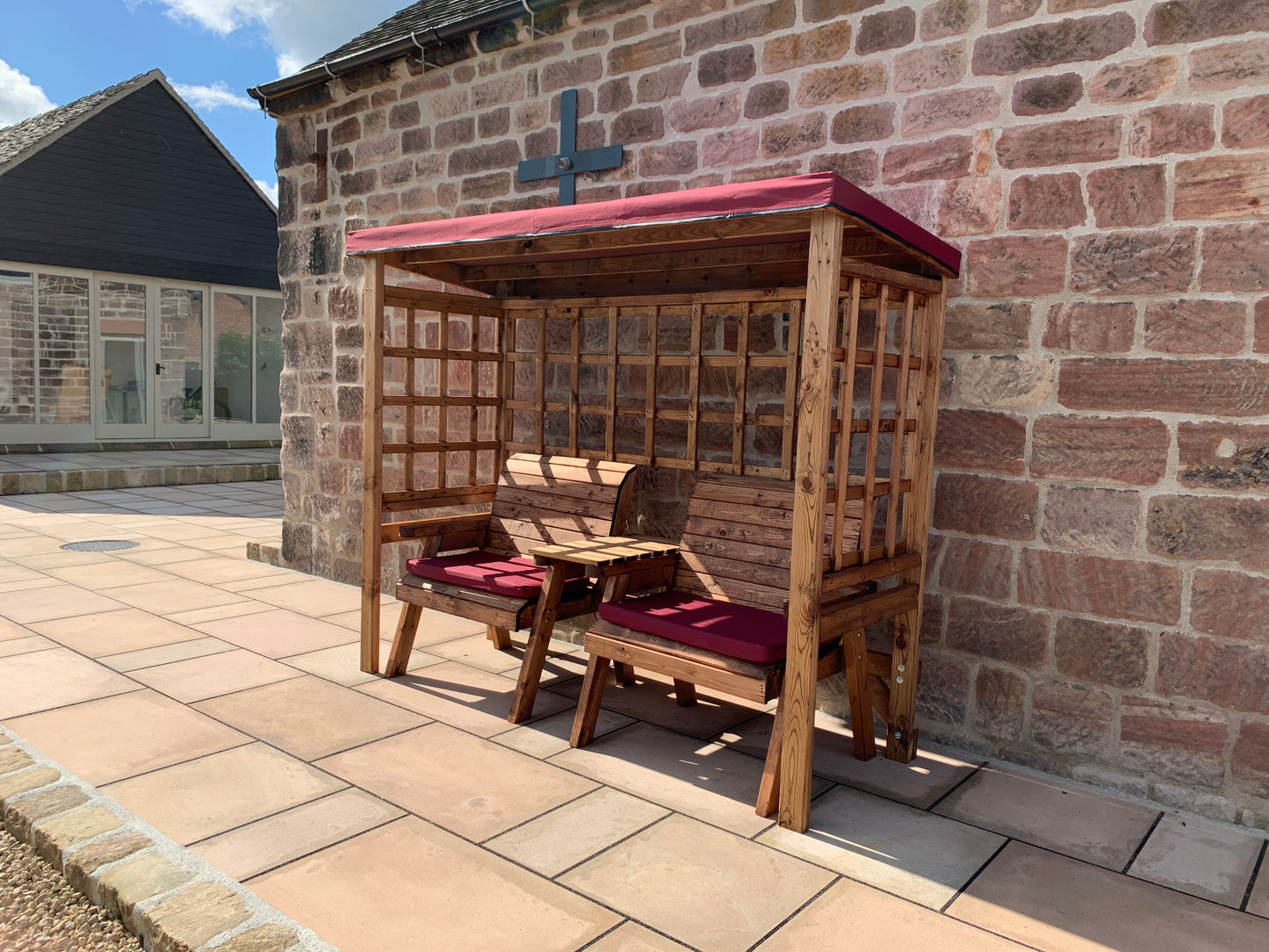 Grand Henley Arbour Burgundy