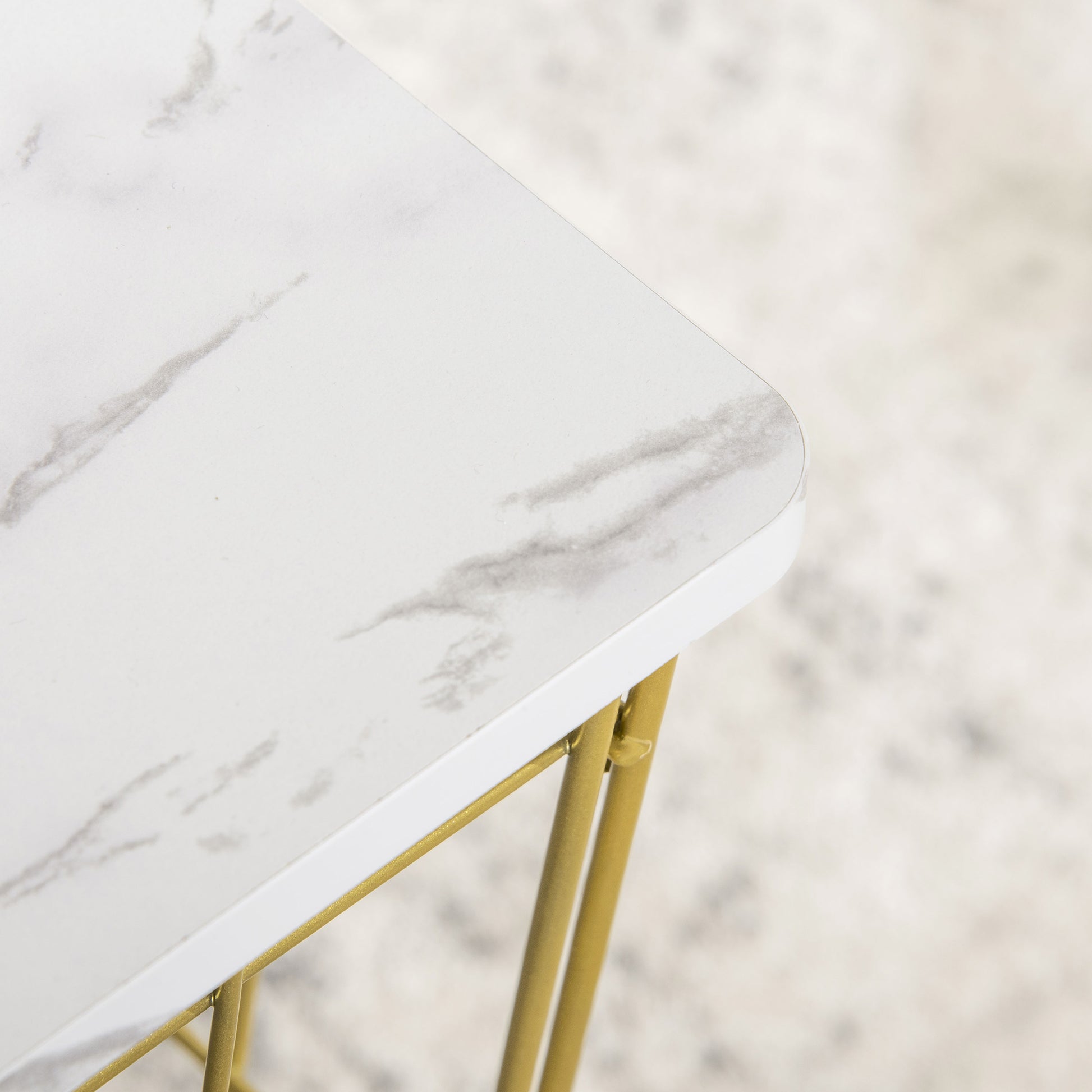 HOMCOM Side Table Set of 2 with Wire Storage Basket, End Tables Coffee Tables with Faux Marble Top for Living Room Bedroom, White and Gold