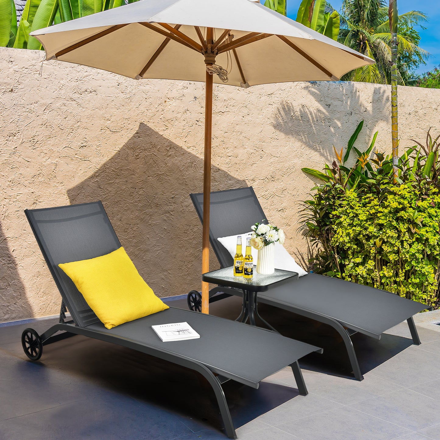 Adjustable Chaise Lounge with Smooth Wheels and Quick-drying Fabric-Grey