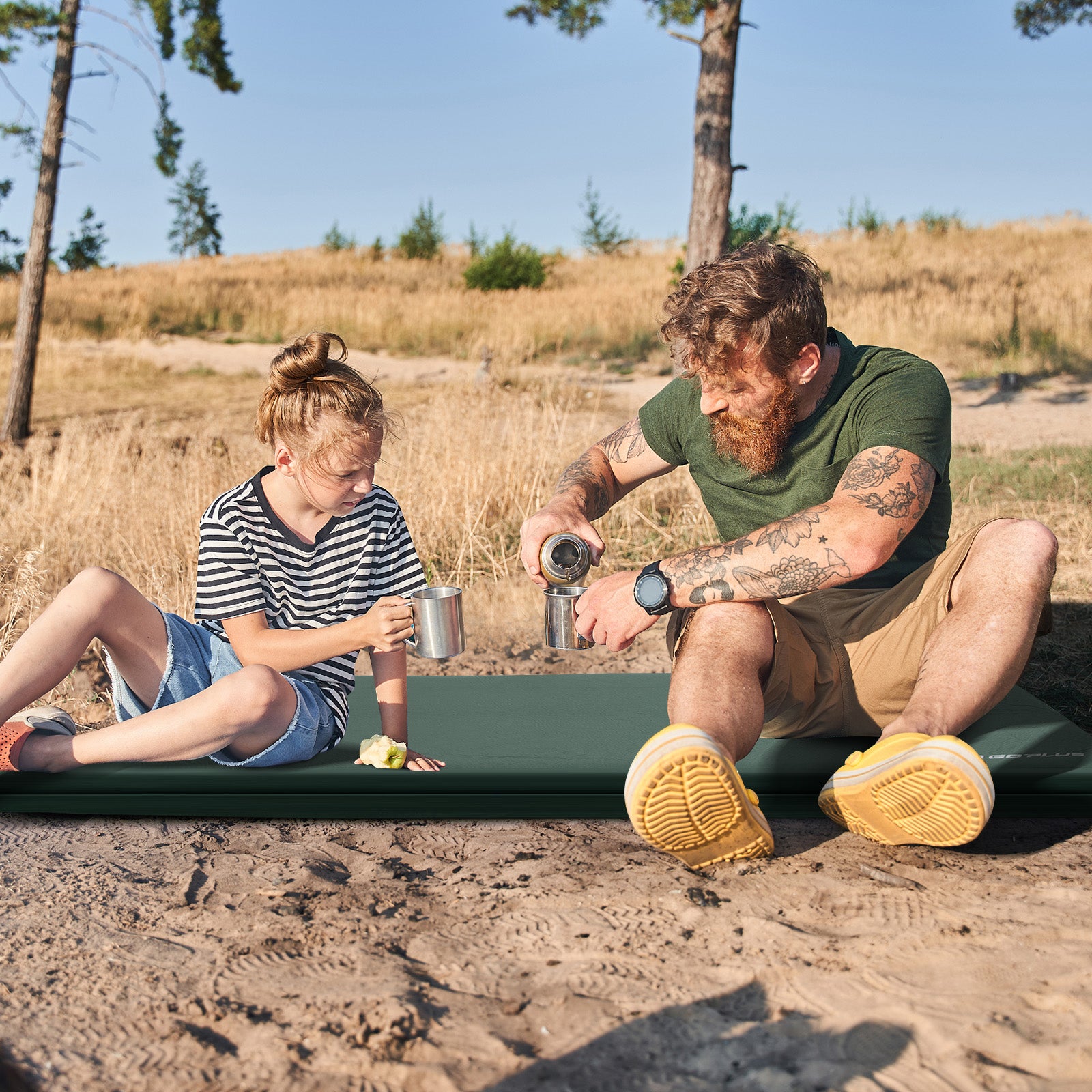 Self Inflating Waterproof Camping Mat with Built-in Valve and Carry Bag-Green