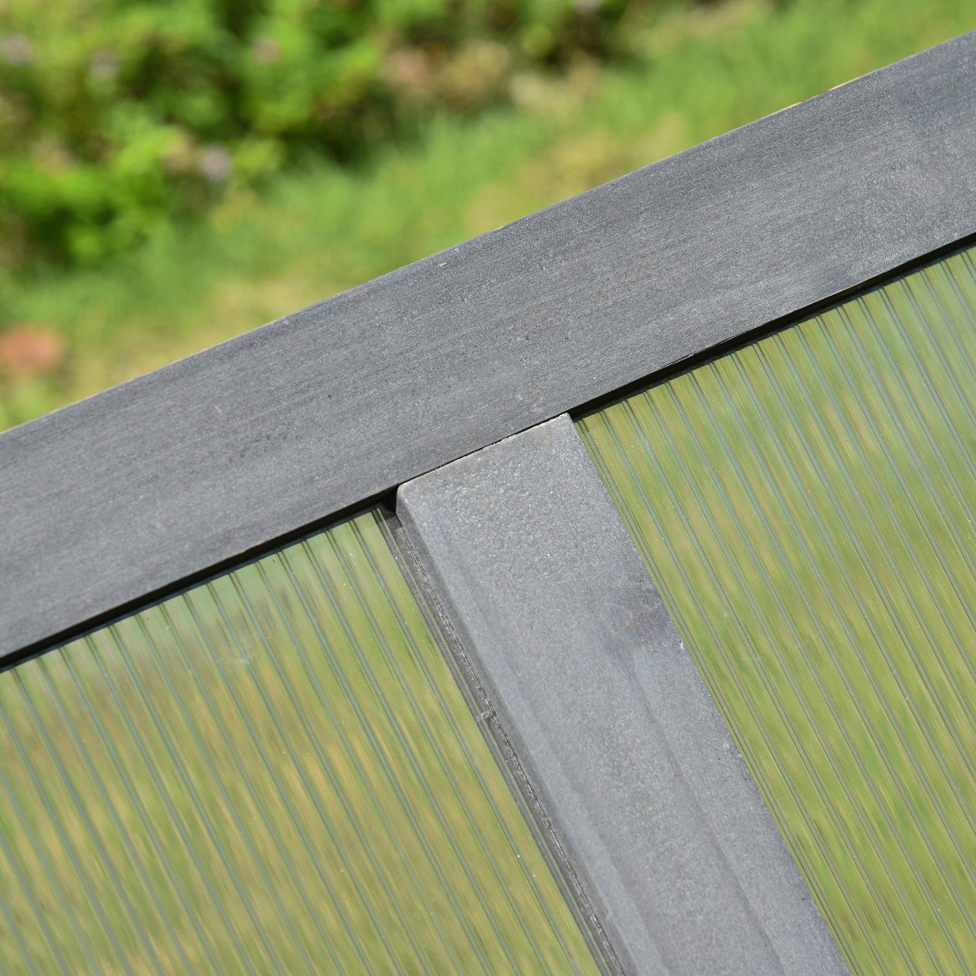 Outsunny Wooden Framed Polycarbonate Cold Frame Greenhouse for Plants Outdoor with Openable & Tilted Top Cover, PC Board, Brown, 100 x 65 x 40cm