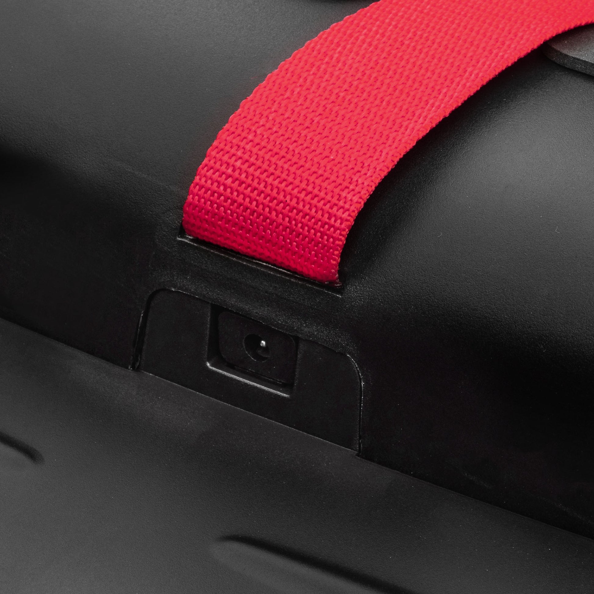 HOMCOM Electric Go Kart with Adjustable Footrest, Reversing Steering Wheel, Kids Ride-On Racing Go Kart with 12V Rechargeable Battery 2 Speeds White