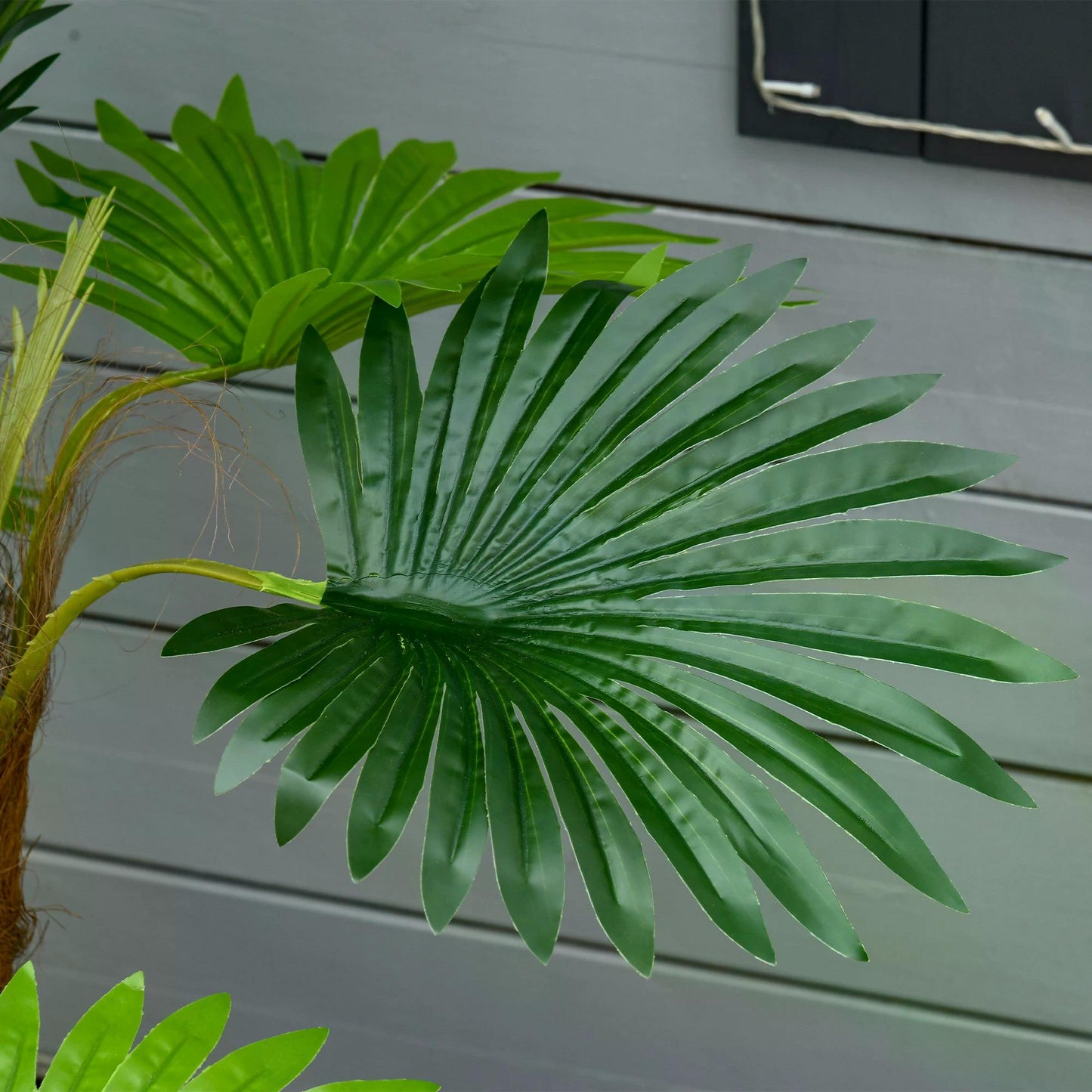 HOMCOM Artificial Tree, Tropical Palm Tree, Fake Decorative Plant in Nursery Pot for Indoor Outdoor Décor, 135cm