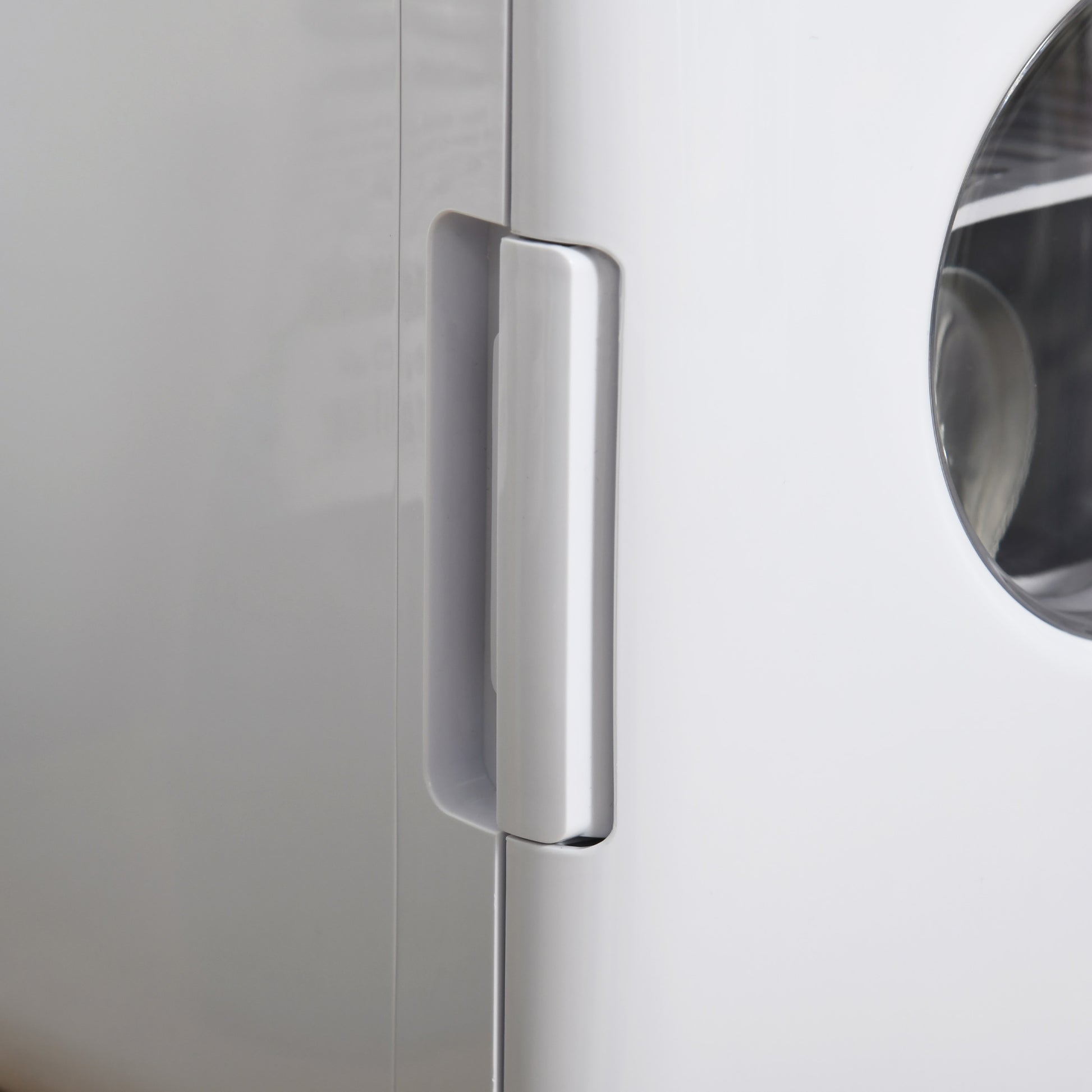 HOMCOM 4 L/6 Can Mini Fridge, AC+DC Portable Cooler & Warmer for Skincare, Makeup, Cosmetics, Food, for Bedroom, Home, Caravan, Car, White