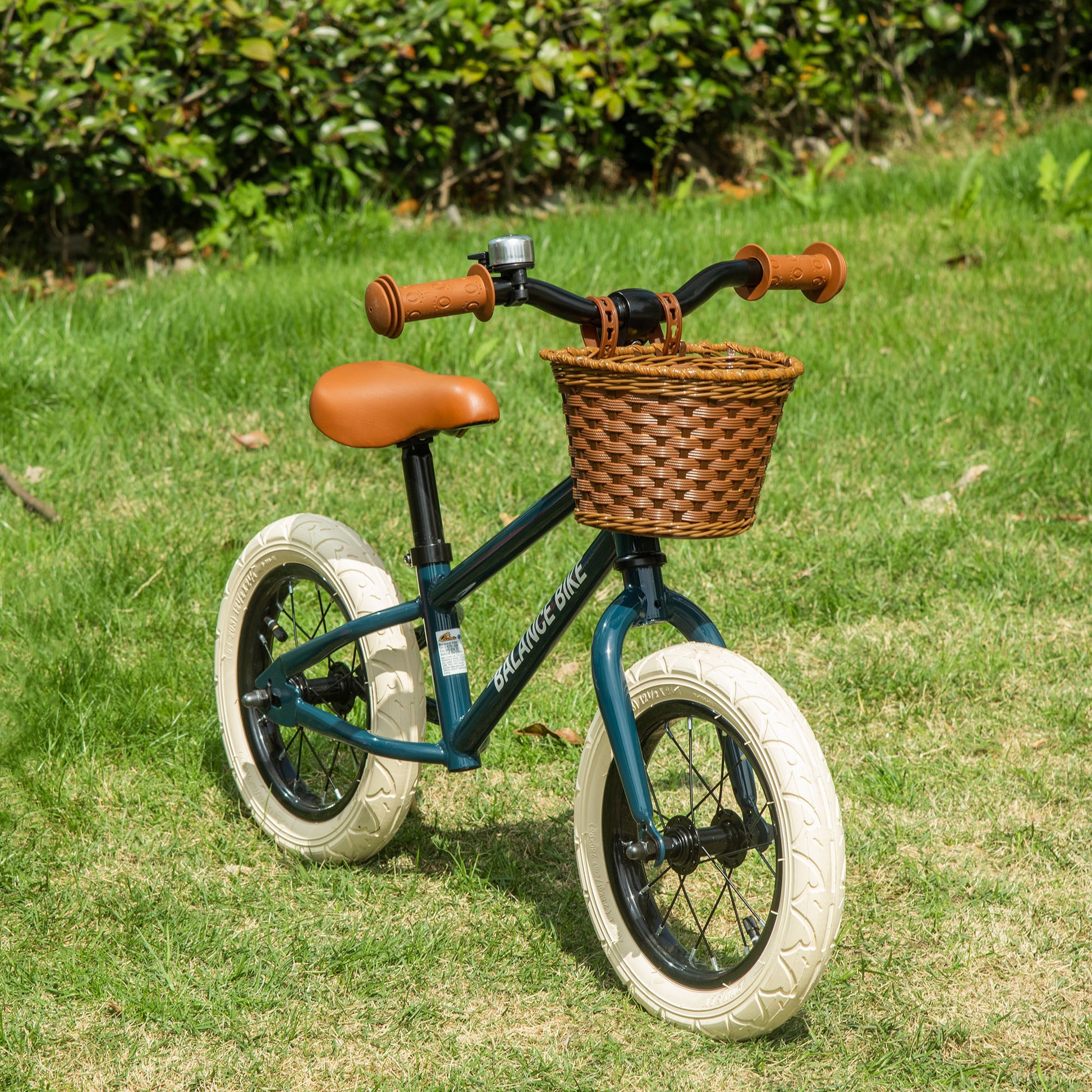 HOMCOM Balance Bike for Kids Toddler No Pedal Bikes Training Bicycle for 3-6 Year Old Boys Girls with Adjustable Handlebars Basket Bell, Blue
