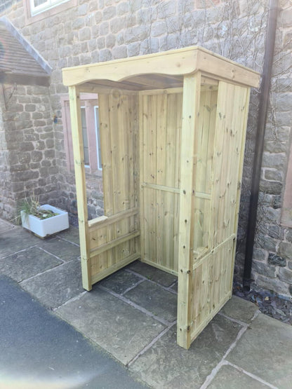 Small Poly Smoking Shelter