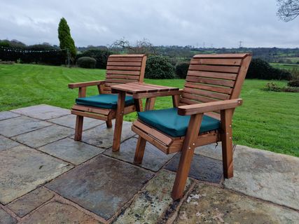 Valley Love Seat Angled